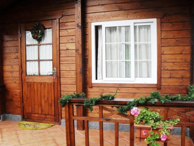 Etna Hut Bed & Breakfast นีโกโลซี ภายนอก รูปภาพ